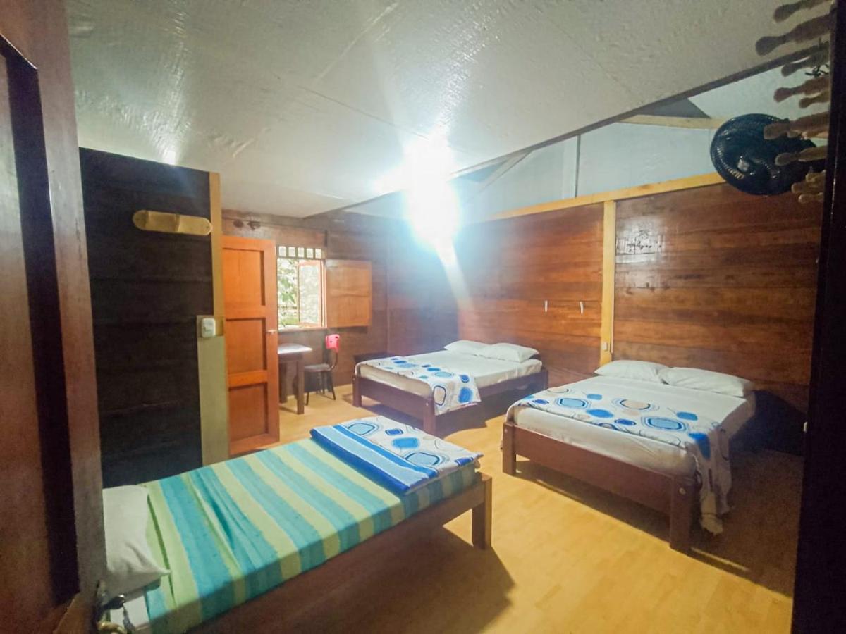 Hostal Cano Nevera La Macarena Exterior foto